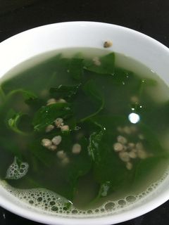 Hình của món Canh hến mồng tơi.