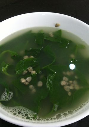 Hình của món Canh hến mồng tơi.