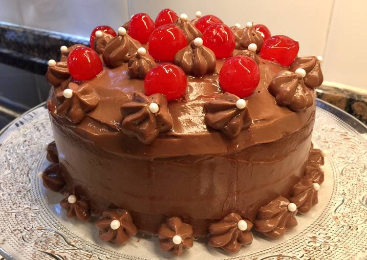 Tarta de harina de arroz y crema pastelera de chocolate, sin gluten, sin lactosa