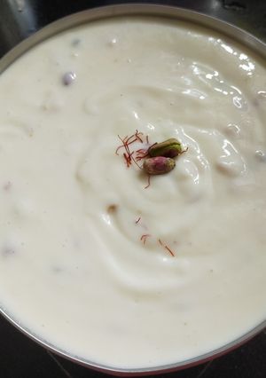 A picture of Kesar Pista Shreekhand.