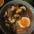 Ramen de verduras en casa