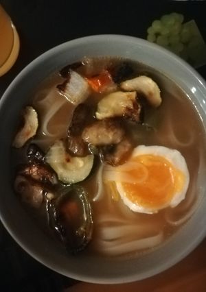 Una foto de Ramen de verduras en casa