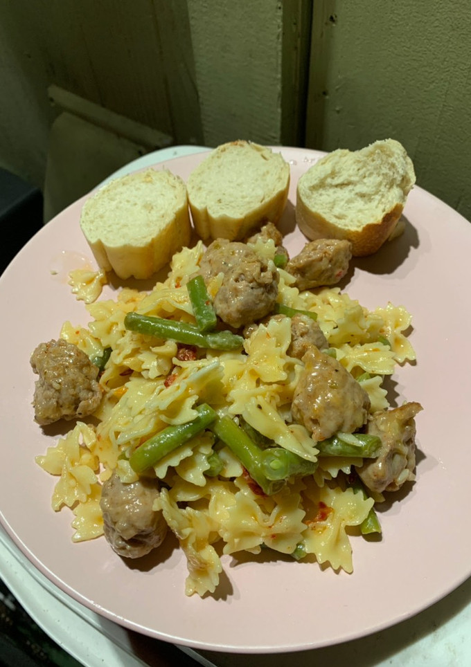 Una foto de Pasta con salchicha italiana