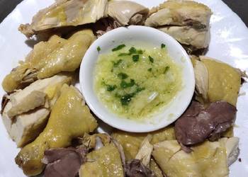 Popular Cuisine Steam Chicken Delicious and Healthy