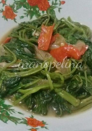 Foto resep 16. Tumis kangkung #BikinRamadanBerkesan