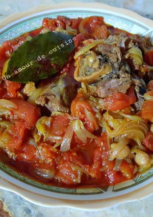 Une photo de Tajine d'agneau aux oignons et tomates 🍽