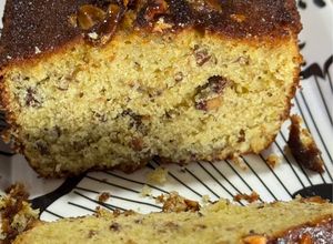 Una foto de Budín de Naranja con Almendras y Cardamomo