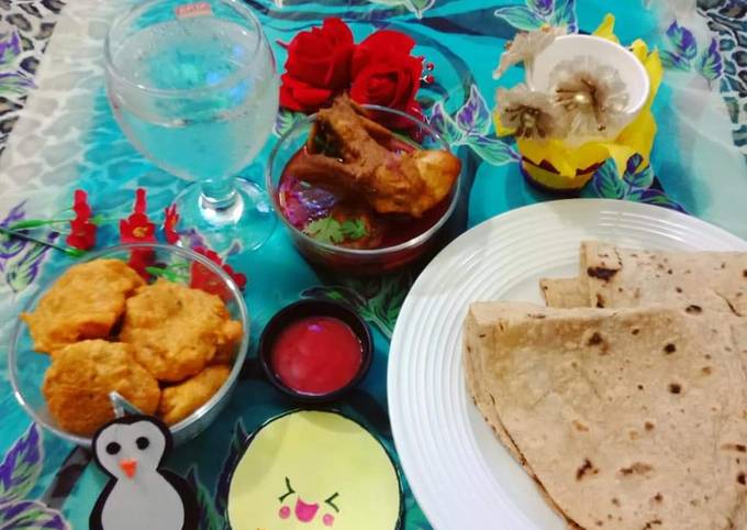 Aloo Chap and Chicken Ka Salan With Roti