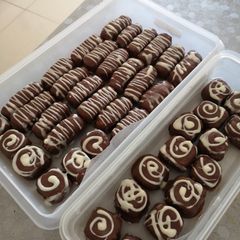 A picture of Bounty/Nikki Chocolates #sahdessert.