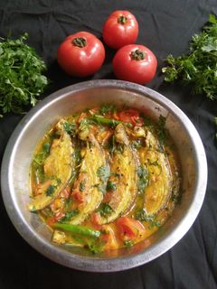 পাবদা মাছের ঝোল টমেটো দিয়ে (pabda macher jhaal tomato diye recipe in Bengali) রেসিপির প্রধান ছবি