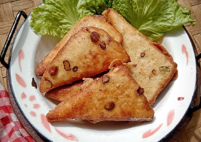 Langkah Mudah untuk Menyiapkan Mendoan roti tawar, Enak Banget