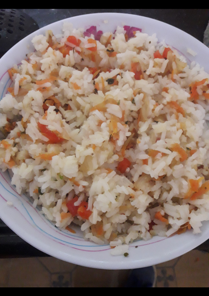 Una foto de Arroz con verduras salteadas