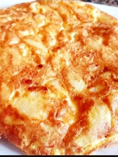 Una foto de Tortilla con morrón rojo asados