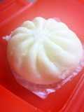 *How to Reheat Fluffy Nikuman (Steamed Pork Buns) in the Microwave*