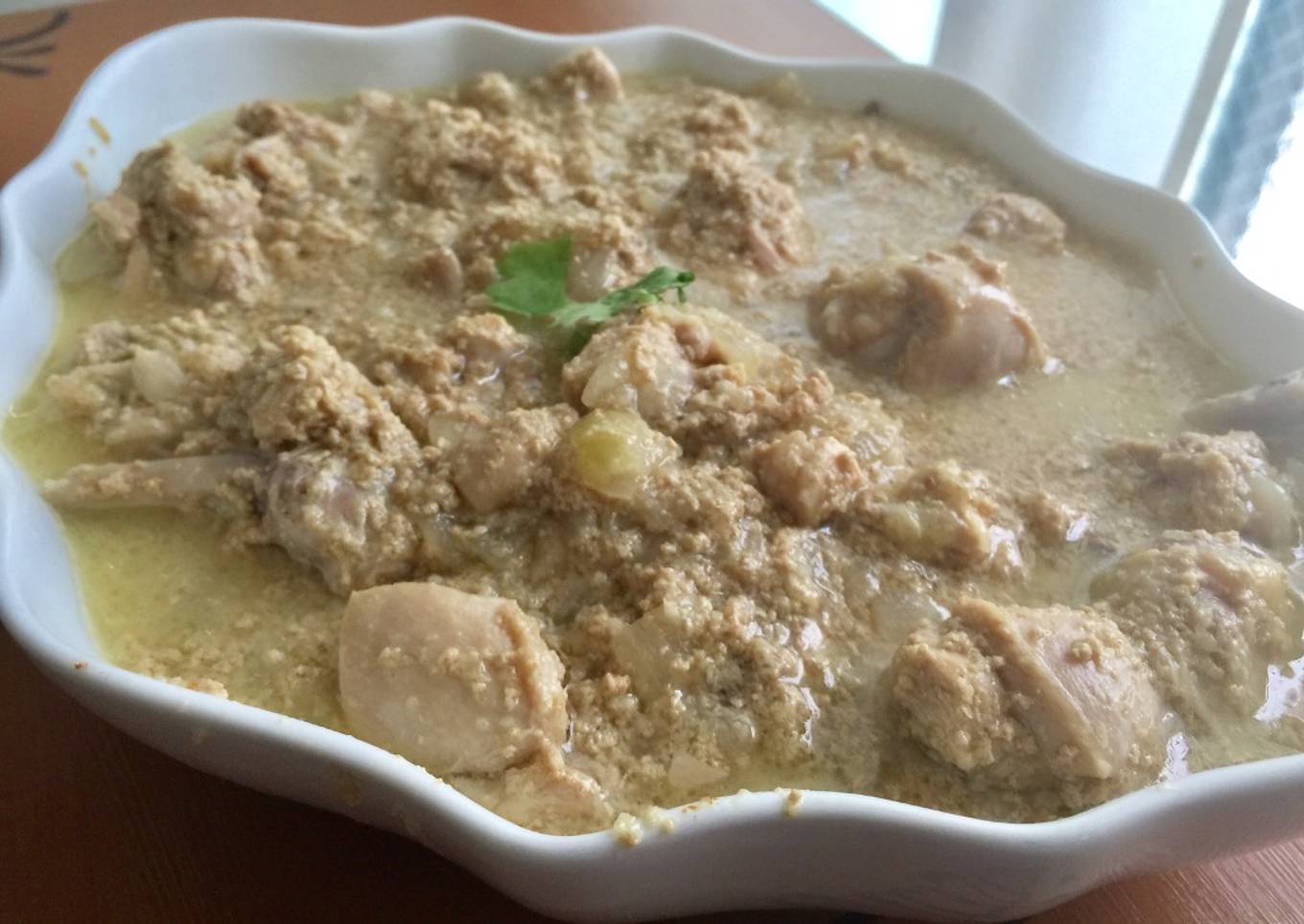 Bangladesh Mom's White Chicken Curry