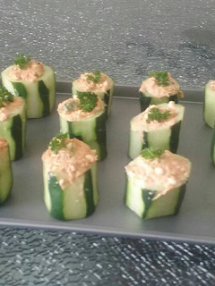 Una foto de Pepinos rellenos