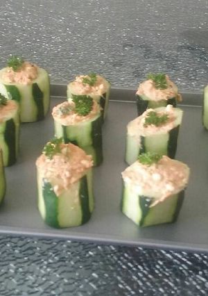 Una foto de Pepinos rellenos