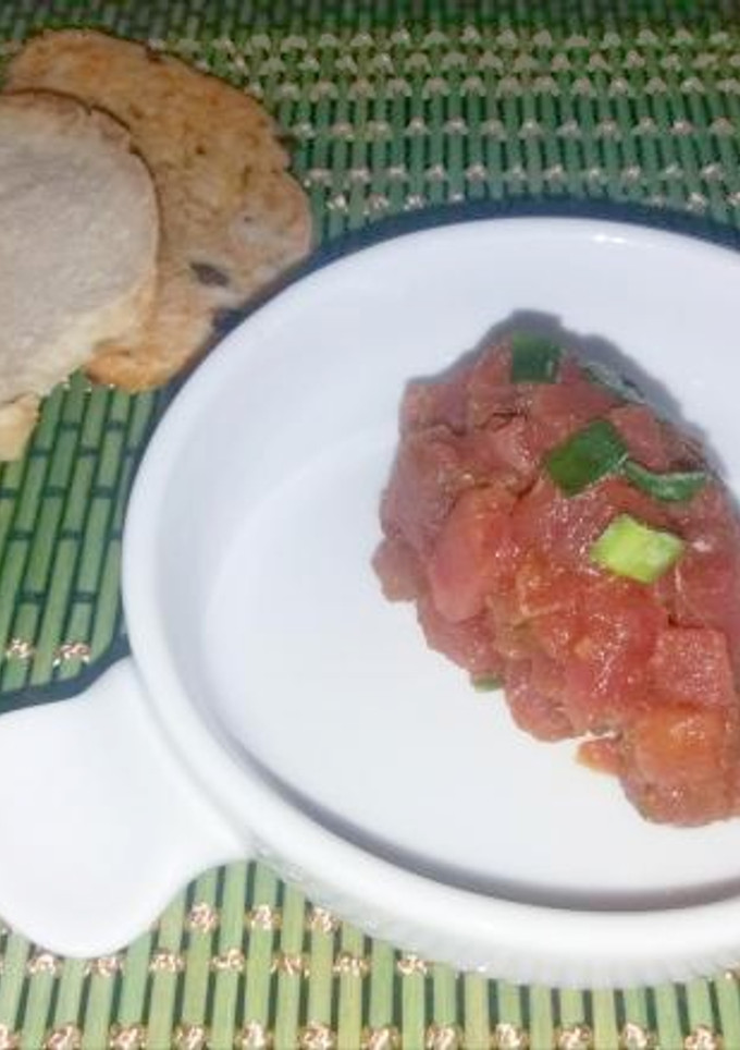 Una foto de Tartar de atún