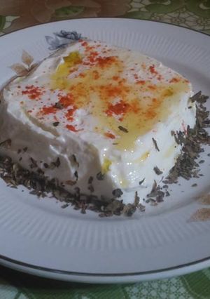 Una foto de Labneh o yogur griego a la Liby®