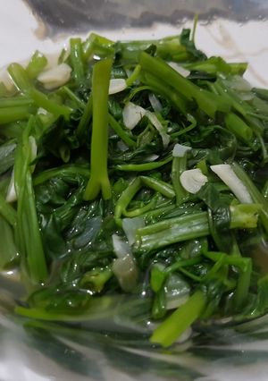 Foto resep Tumis Kangkung Segar dgn Sedikit Kuah Masak Tanpa Minyak Goreng