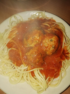 Olaszos paradicsomos húsgombóc spagettivel recept fotója