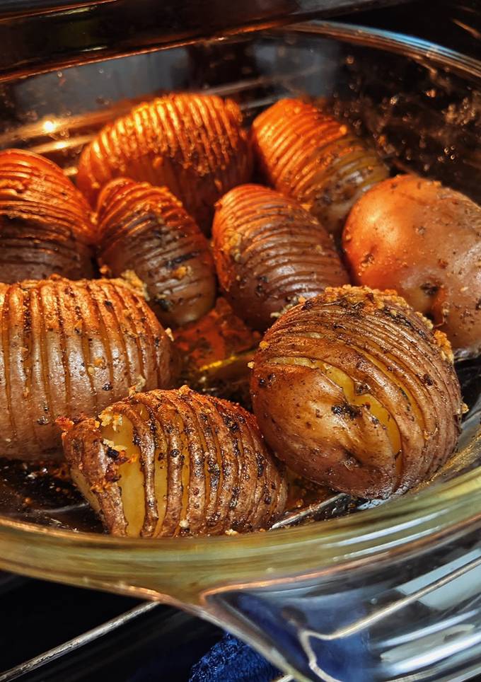 Запечена картопля😋😋