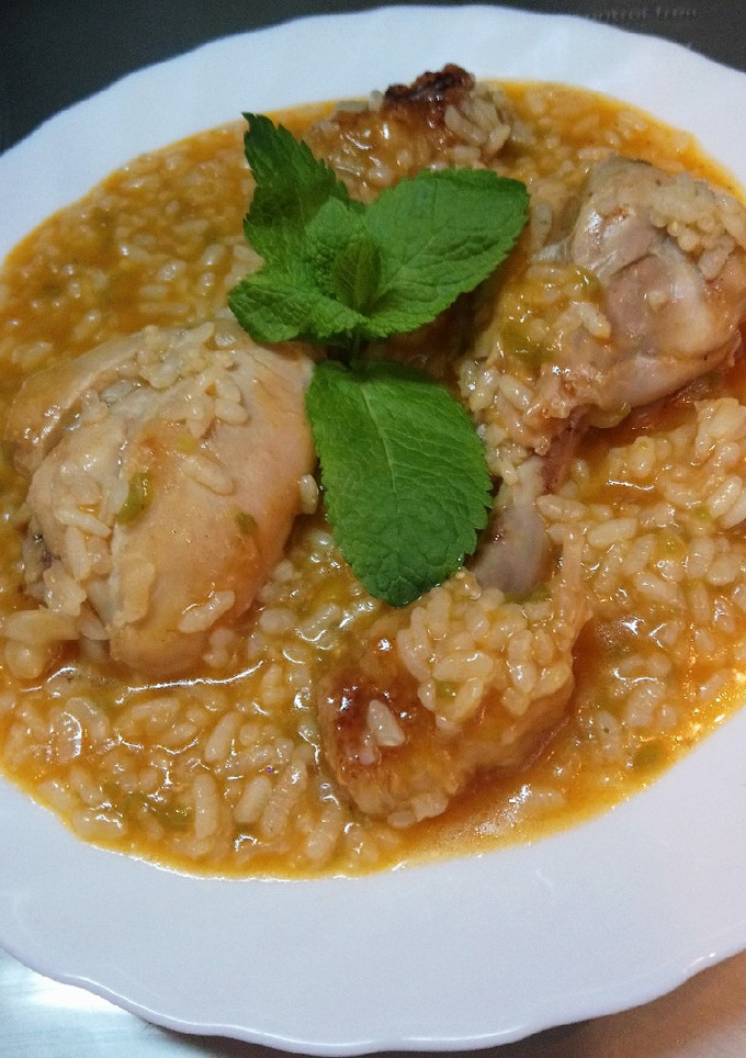 Una foto de Arroz con pollo