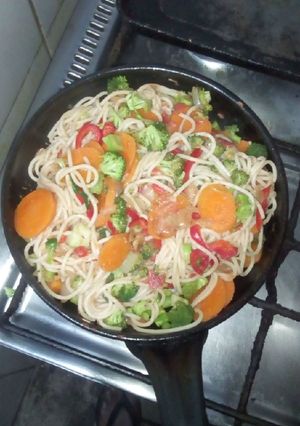 Una foto de Pasta con vegetales