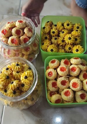 Foto resep Thumberprint strawberry (1 resep jadi 4 macam kue)