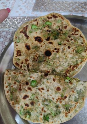 मटर पराठा रेसिपी मुख्य फोटो