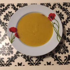 A picture of Celery soup (zelerová polievka).