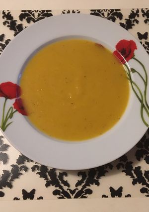 A picture of Celery soup (zelerová polievka).