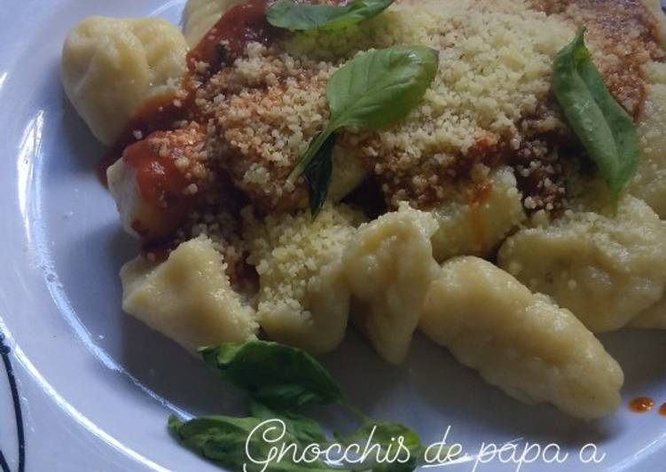 Gnocchi de papas a la napolitana