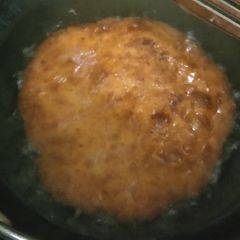 A picture of Mitha poori.