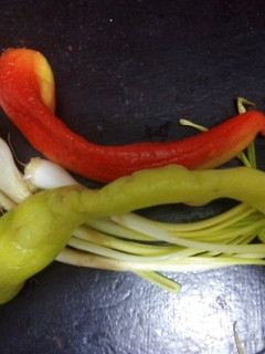 Una foto de Salsa de pulque y chilacas pintas con cebolla cambray estilo ranchero las Correa