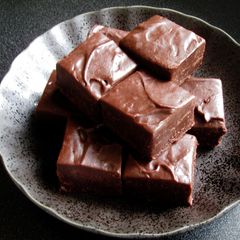 Super Easy Coffee Chocolate Fudge A picture of Super Easy Coffee Chocolate Fudge.