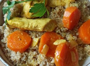Une photo de Curry de quinoa au lait de coco