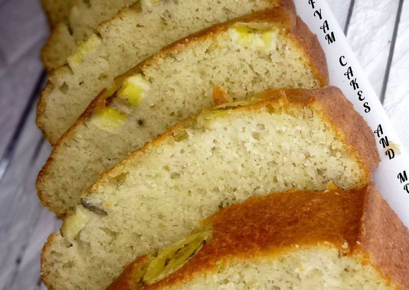 Banana cake