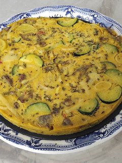 Una foto de Tortilla de verduras vegana al microondas
