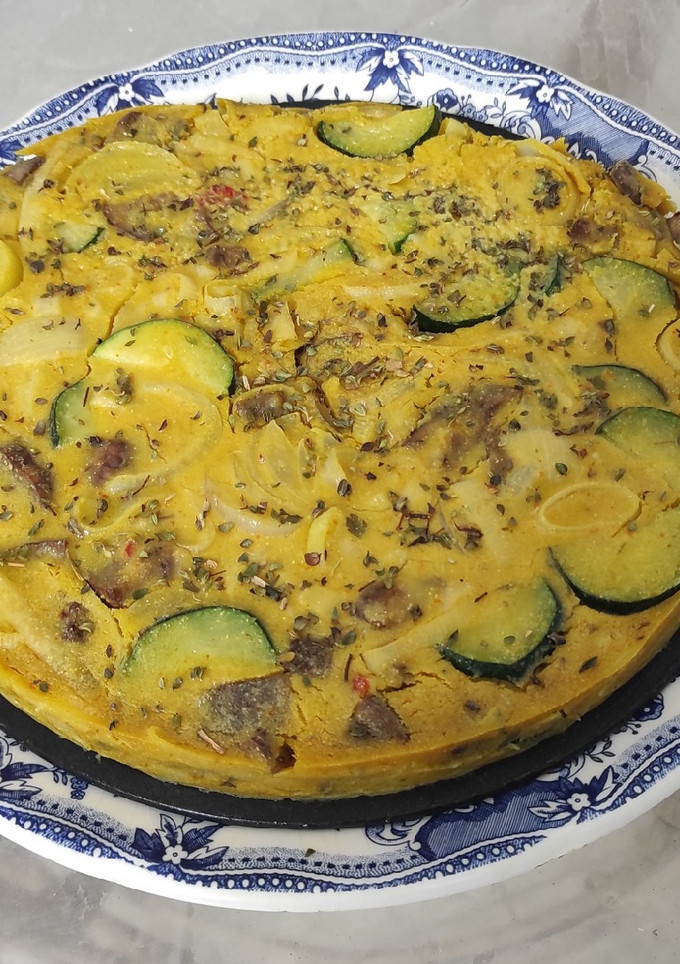 Una foto de Tortilla de verduras vegana al microondas