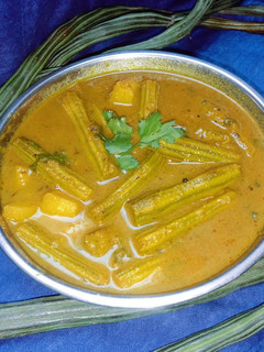 सरगवा की करी वाली सब्जी(sargwa ki curry wali sabzi recipe in hindi) रेसिपी मुख्य फोटो