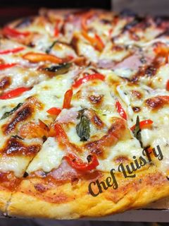 Una foto de Pizza rápida... LuisFy.