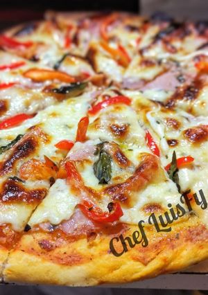 Una foto de Pizza rápida... LuisFy.