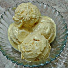 A picture of Mango ice cream.