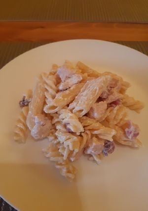 Tejszínes, baconos csirke recept fotója