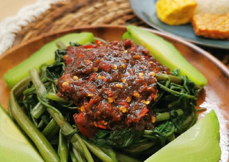 Step-by-Step Guide to Prepare Award-winning Rujak Kangkung Khas Kuningan