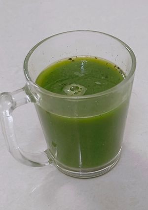 A picture of Lemon–Coriander Immunity Shot (Detox + Vitamin C Booster).