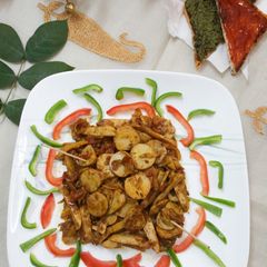 A picture of Fry dry taro root arbi.