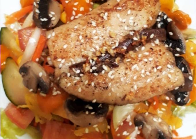 Cara Membuat Salad with black pepper dori fish Istimewa