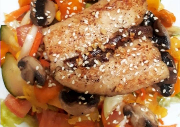 Langkah Mudah untuk Membuat Salad with black pepper dori fish Anti Gagal